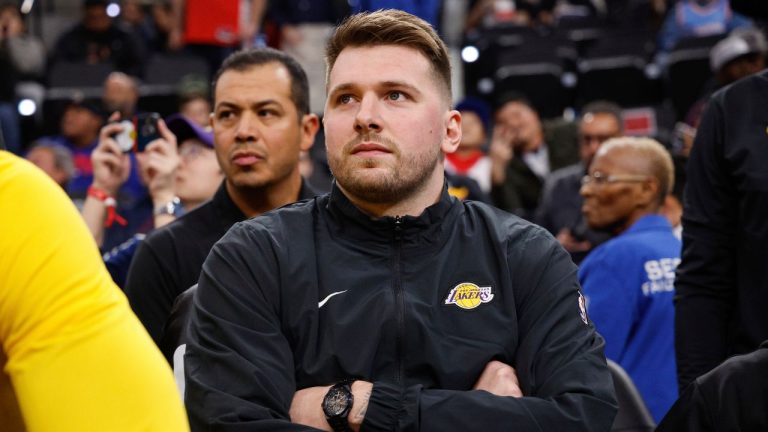 Luka Doncic Lesão Lakers: Estrela que perderá o resto da temporada regular
